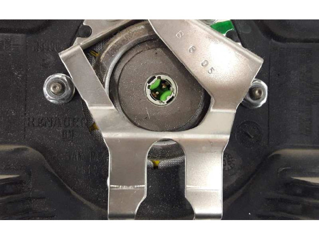 Подушка безопасности водителя 8200136331B, 8200676895   Renault Trafic II (X83)