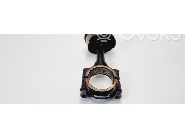 Поршень с шатуном Citroen C3