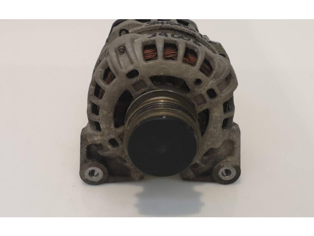 Генератор 231008386R Dacia Sandero