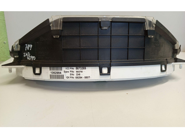 Панель приборов 1062984, 8673269 Volvo XC90
