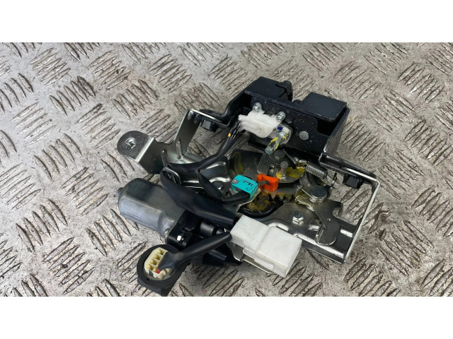 Zámek zadních dveří Subaru Forester SJ 2014