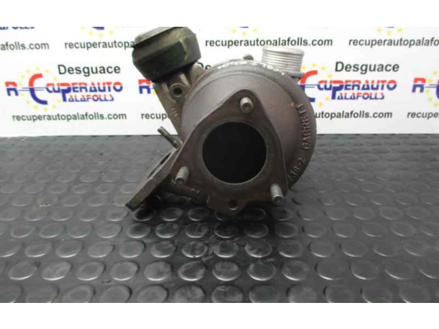  Турбина Volvo XC90  8689592         