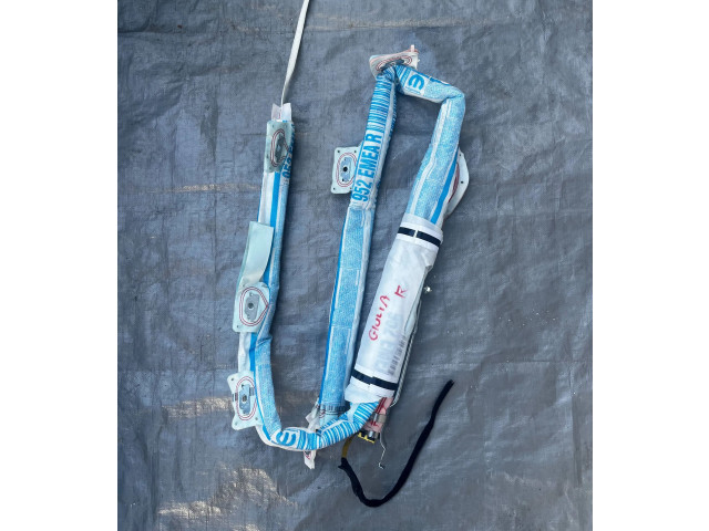 Боковая подушка безопасности    Alfa Romeo Giulia