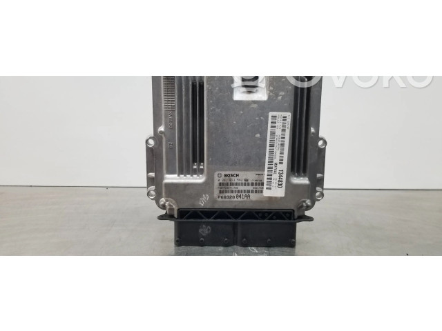 Блок управления двигателя 68328041AA, P68328041AA Jeep Compass