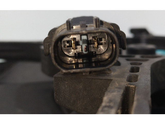 Вентилятор радиатора 253862C000 Hyundai Coupe