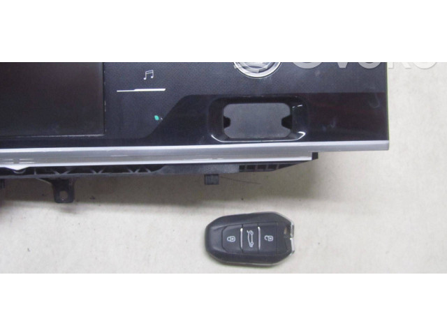 Дисплей 9813040980 Citroen C4 II Picasso