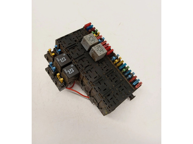 Блок предохранителей 357937039 Volkswagen Transporter - Caravelle T4