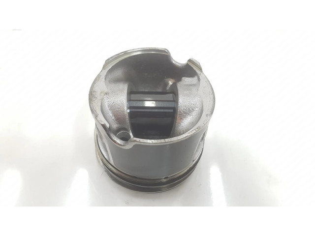  Поршень с шатуном  8580515, 11258580515  BMW X3 G01 для дизельного двигателя 2.0