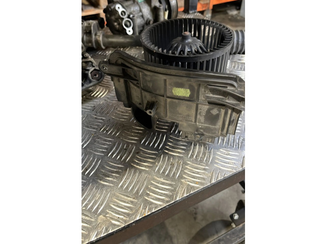 Вентилятор печки 7701057683 Renault Clio II