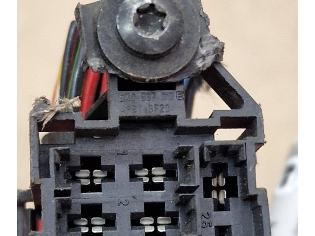 Блок предохранителей 6x0537617e   Audi A3 S3 8P    