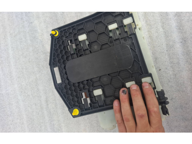 Блок предохранителей 7G9T14A073DB Ford S-MAX