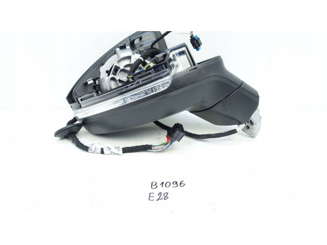 Zpětné zrcátko Volkswagen Touareg III 2018 761857502B