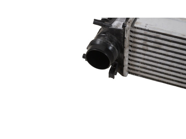 Интеркулер 31686408 Volvo XC40