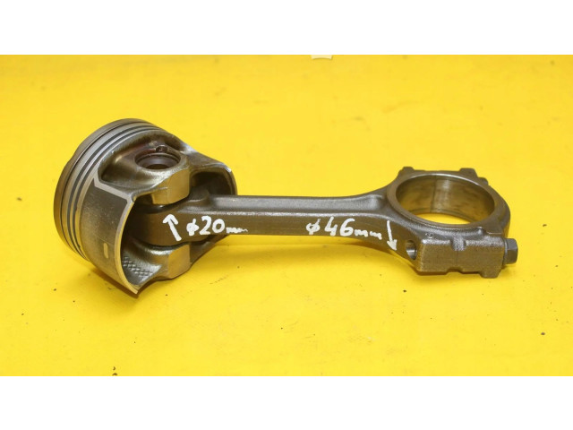  Поршень с шатуном  72L71  Renault Clio IV  