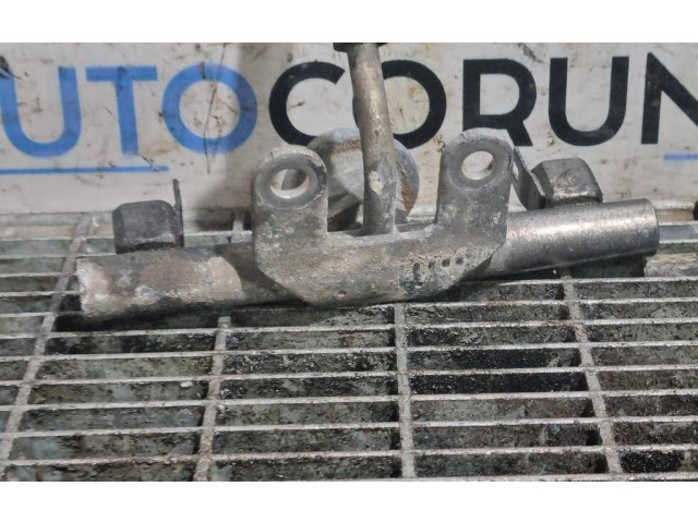 Топливная рампа    Subaru Forester SH   для двигателя EJ204