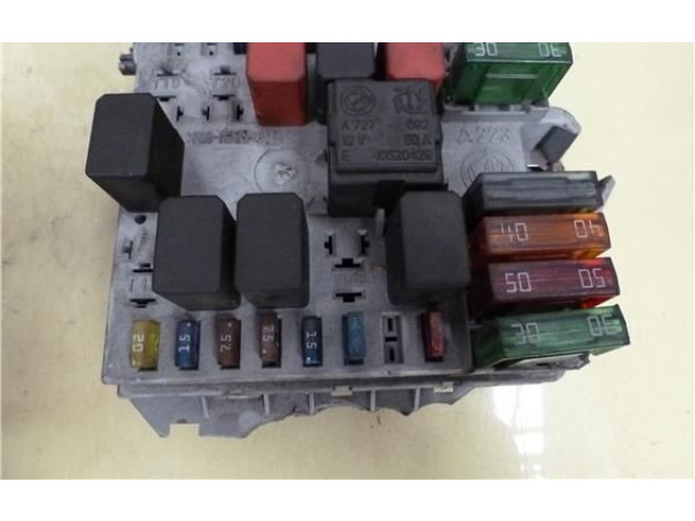 Блок предохранителей 46558759 Alfa Romeo 166