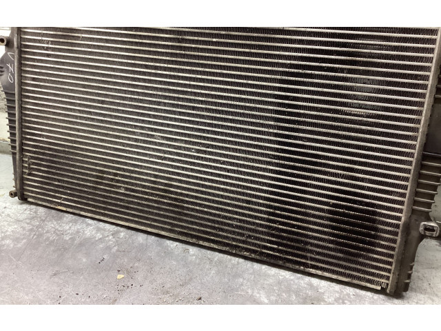 Интеркулер  0261230090, 31355464   Volvo V70 