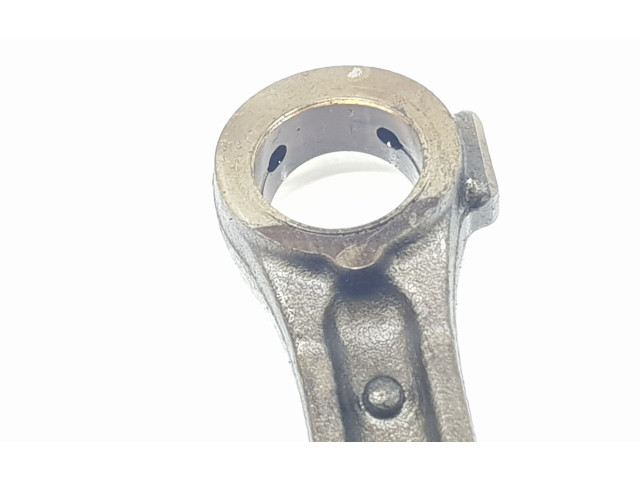 Шатун D4EA7H 2351027400, 2351027400 KIA Carens II