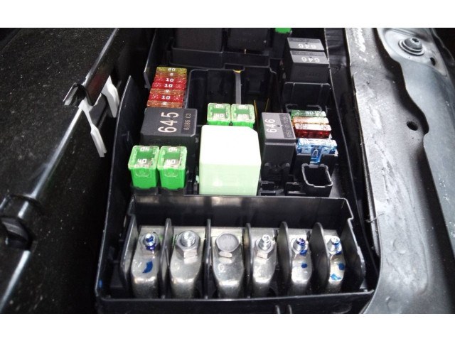 Pojistková skříňka Řídící jednotka BSM    Audi A3 S3 8V 2017