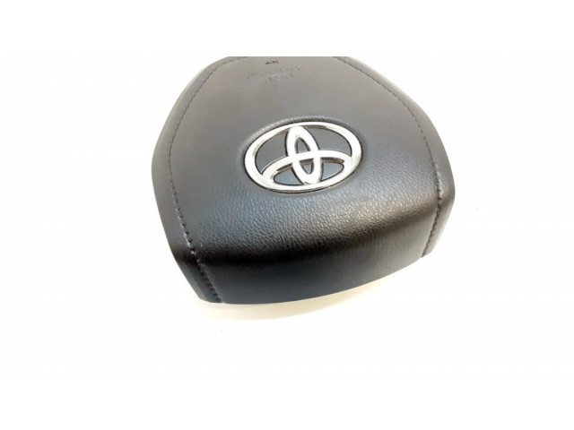 Подушка безопасности водителя TG14A02001 Toyota RAV 4 (XA40)