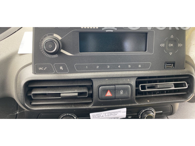 Подушка безопасности водителя 98345769ZD Peugeot Rifter