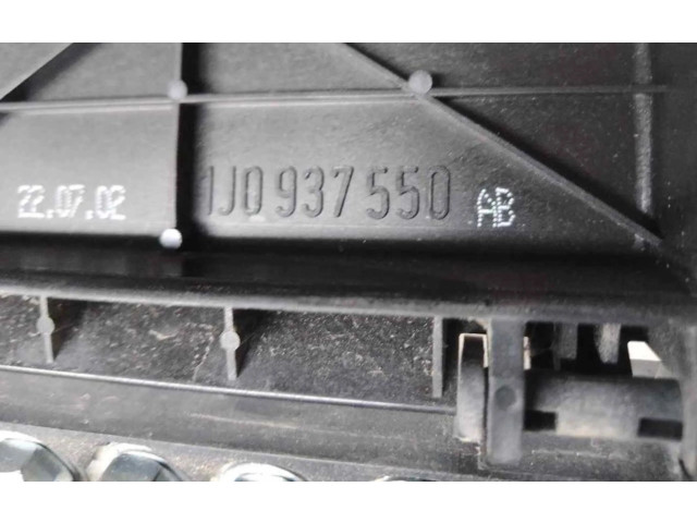 Блок предохранителей 1J0937550AB, 1J0937550AB   Audi A3 S3 8L    