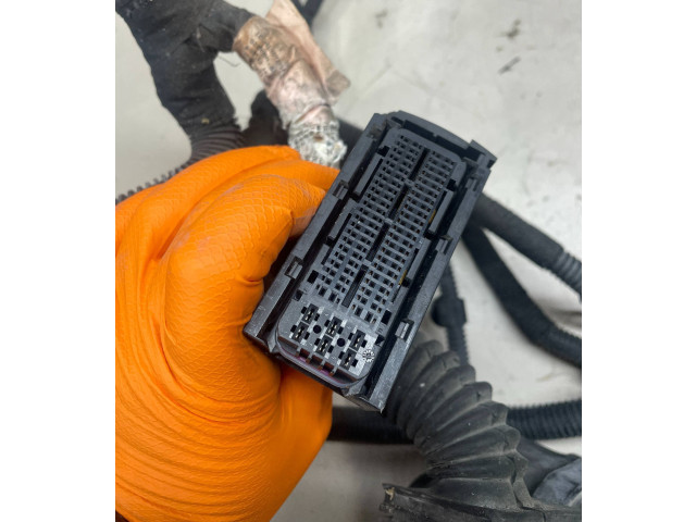   Pojistková skříňka 4l1971072nd, 7L0937576B   Audi Q7 4L 2014