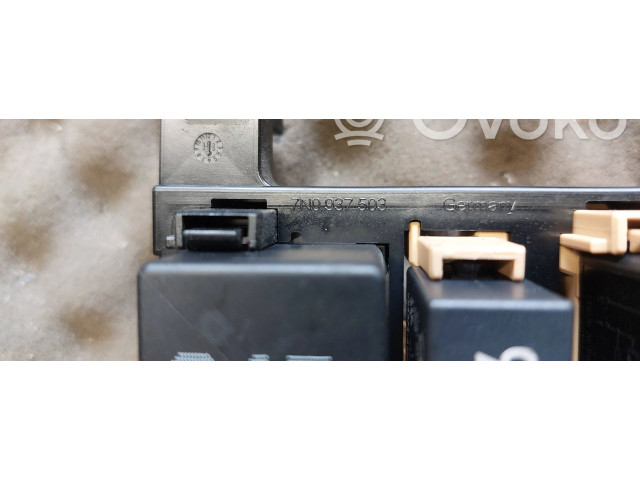 Блок предохранителей 3C0937125A, 3C0937125A Audi Q3 8U