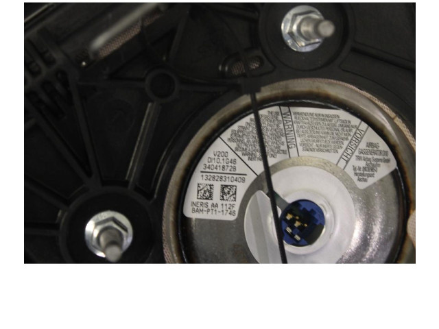 Подушка безопасности водителя    Dacia Duster