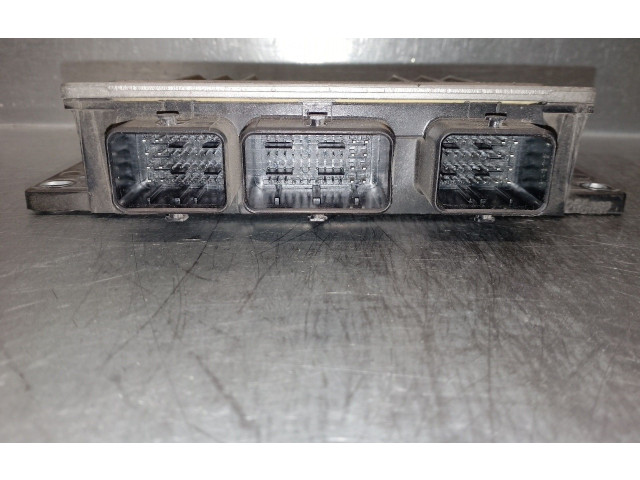 Блок управления двигателя 8201002106, 28237826   Dacia Logan Pick-Up