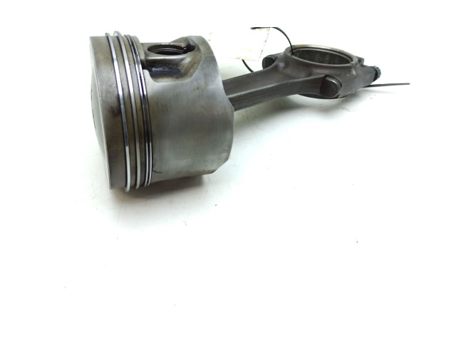 Поршень с шатуном EAC1868, EBC1289 Jaguar XJS