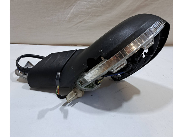 Зеркало электрическое        Volkswagen Golf VIII  2019 -  года   