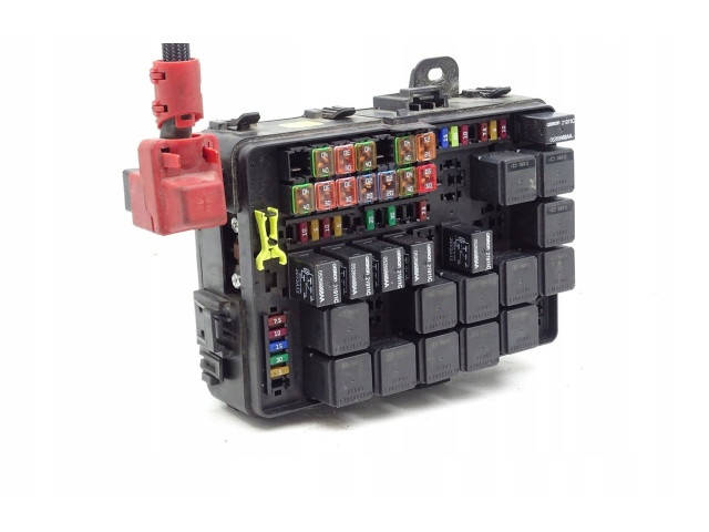 Блок предохранителей 670008655 Maserati Ghibli