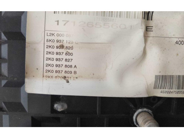   Pojistková skříňka    Volkswagen Caddy 2010