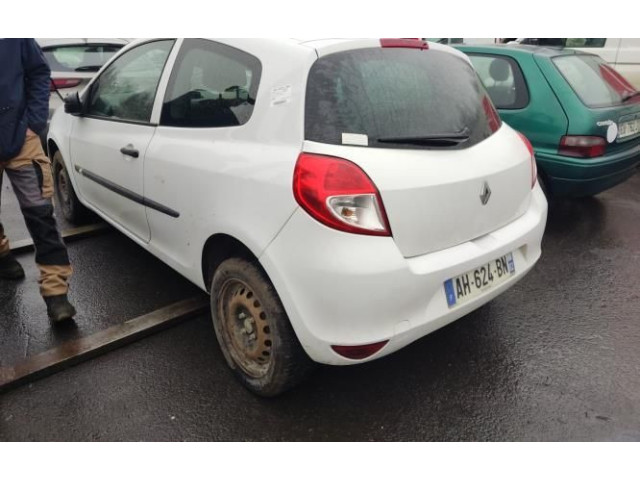 Модуль управления BSM 8200674661 Renault Clio III