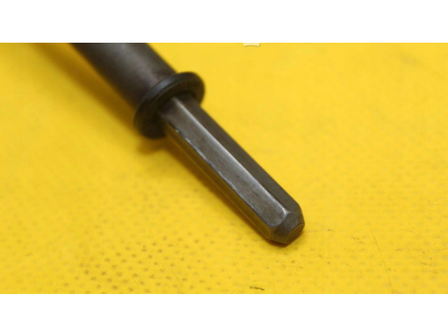 Масляный насос   021115153D  Volkswagen Sharan 