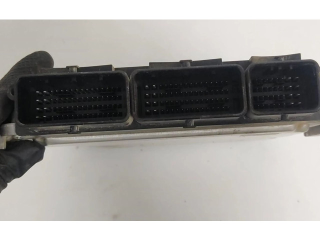 Řídící jednotka 0281030439 Renault Sandero I 2014