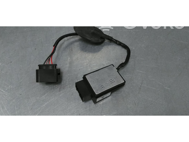 Блок управления 1K0906093J, 1K0906093A   Skoda Fabia Mk3 (NJ)