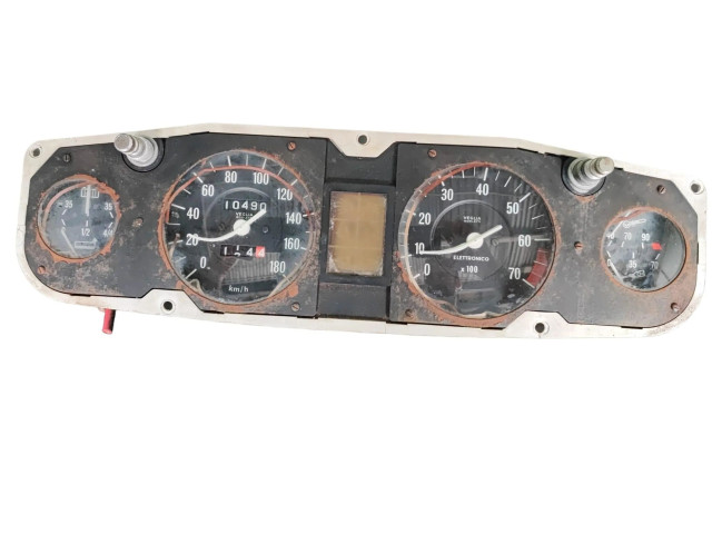 Панель приборов    Lancia Fulvia       