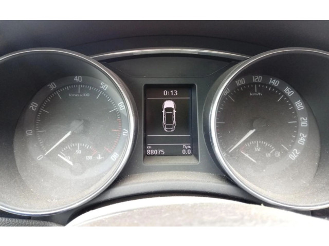 Спидометр (приборный щиток)    3T1920841L   Skoda Superb B6 (3T)