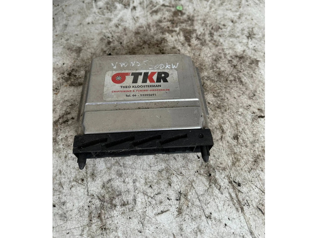 Блок управления двигателя 09496667A   Volvo S70  V70  V70 XC