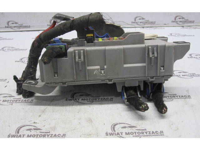 Блок предохранителей 01368890080 Citroen C5