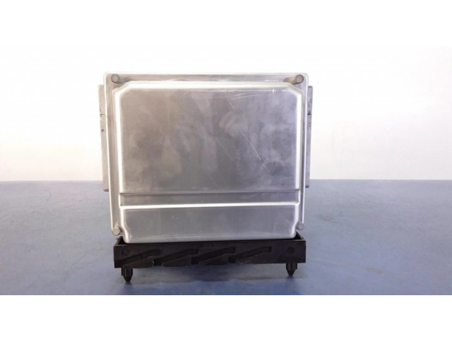 Блок управления двигателем ECU