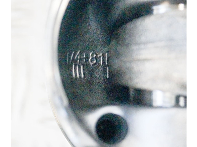 Píst 31339777, 8631505 Volvo V60 pro naftový motor 2.4