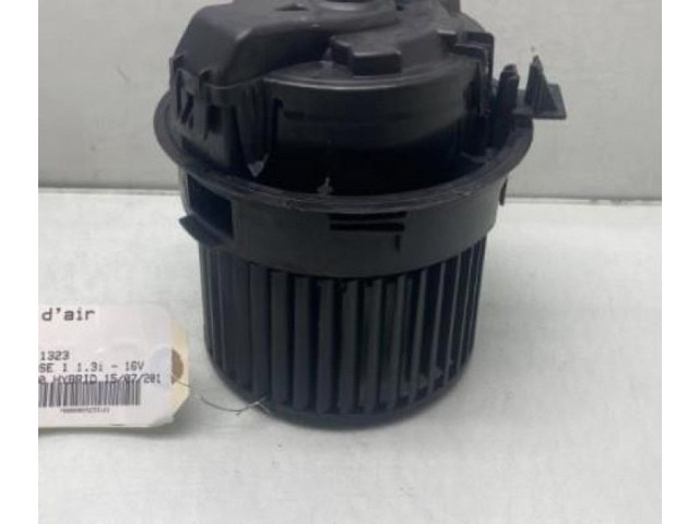 Вентилятор печки 272102762R Dacia Duster II