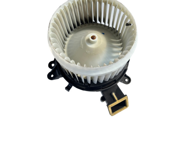 Вентилятор печки    5U3830000, 5R2230100   Fiat 500L