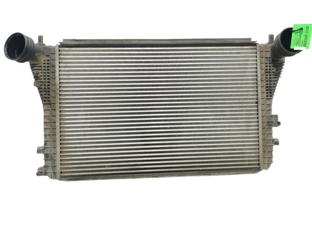 Интеркулер  1K0145803E   Skoda Octavia Mk2 (1Z) 
