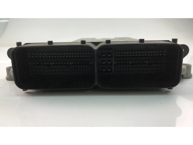 Řídící jednotka 391402A925, 0281033002 KIA Ceed 2017