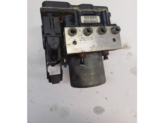 Блок АБС 5389L8210208, 13276463 Opel Meriva A 2003 - 2010 года