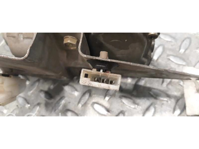 Моторчик заднего дворника     Renault Express